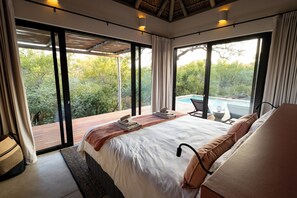 Iron/ironing board, free WiFi, bed sheets - Vrbo Property (Hoedspruit)
