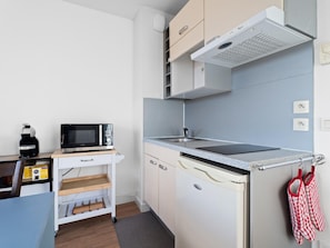 Apartment | Private kitchen - Riviera Retreat in Grasse (Grasse)