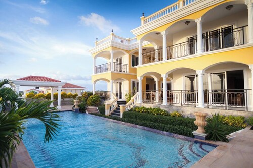 Villa Indijo - Luxury Sea-view Villa