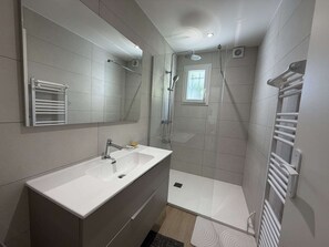 Bathroom - Charming house near the sea - 4 guests (Narbonne)