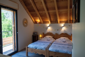Iron/ironing board, WiFi - Chalet l'Escapade Oisans, ideal for families or sports enthusiasts (Le Bourg-d'Oisans)