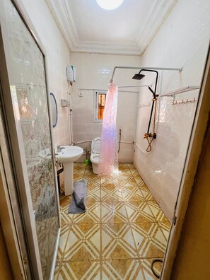 Shower, bidet, towels, soap - Aminah Signature Rentals - Bintou 3 Bedroom Brusubi (Brusubi)