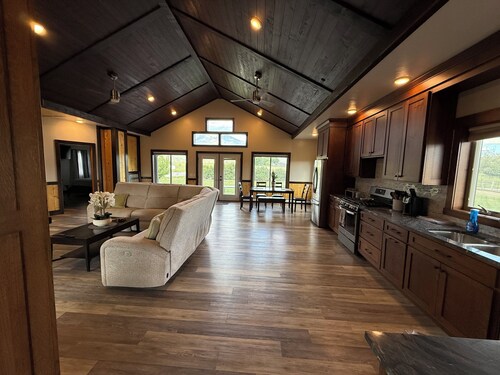 Charming 3-bedroom house in St Ignatius for your getaway with breathtaking views