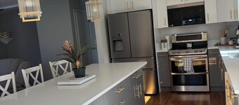     World Cup Basecamp  Near Gillette Easy Boston Access