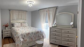 3 chambres, fer et planche à repasser, Wi-Fi gratuit, draps fournis