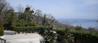 Nice Apartment With Terrace and Outdoor Kitchen and sea View !