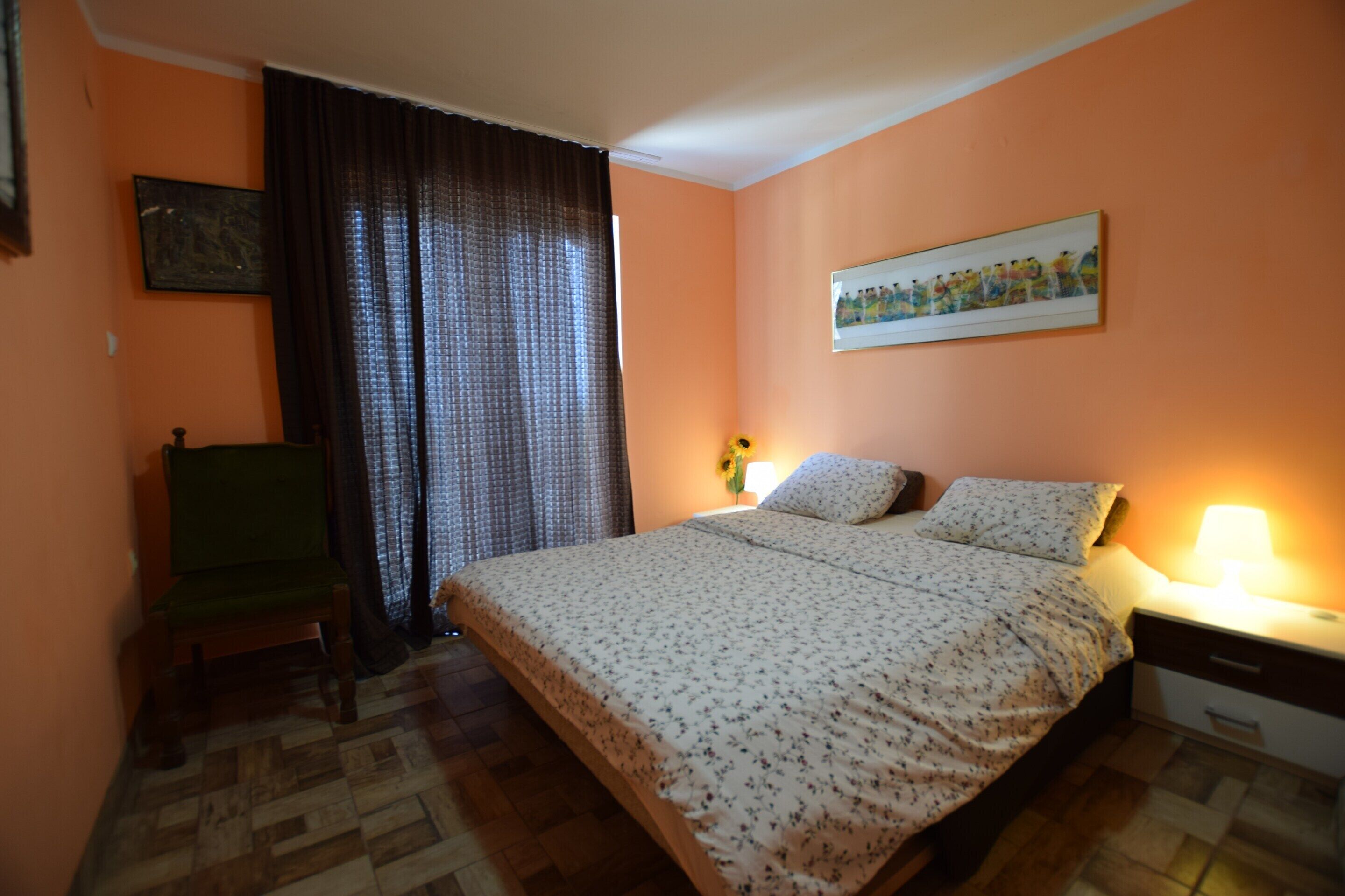 Apartment | 2 bedrooms, individually furnished, bed sheets