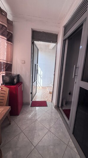 Interior - Kampala Affordable Place With Free Movie Subscriptions (Kampala)