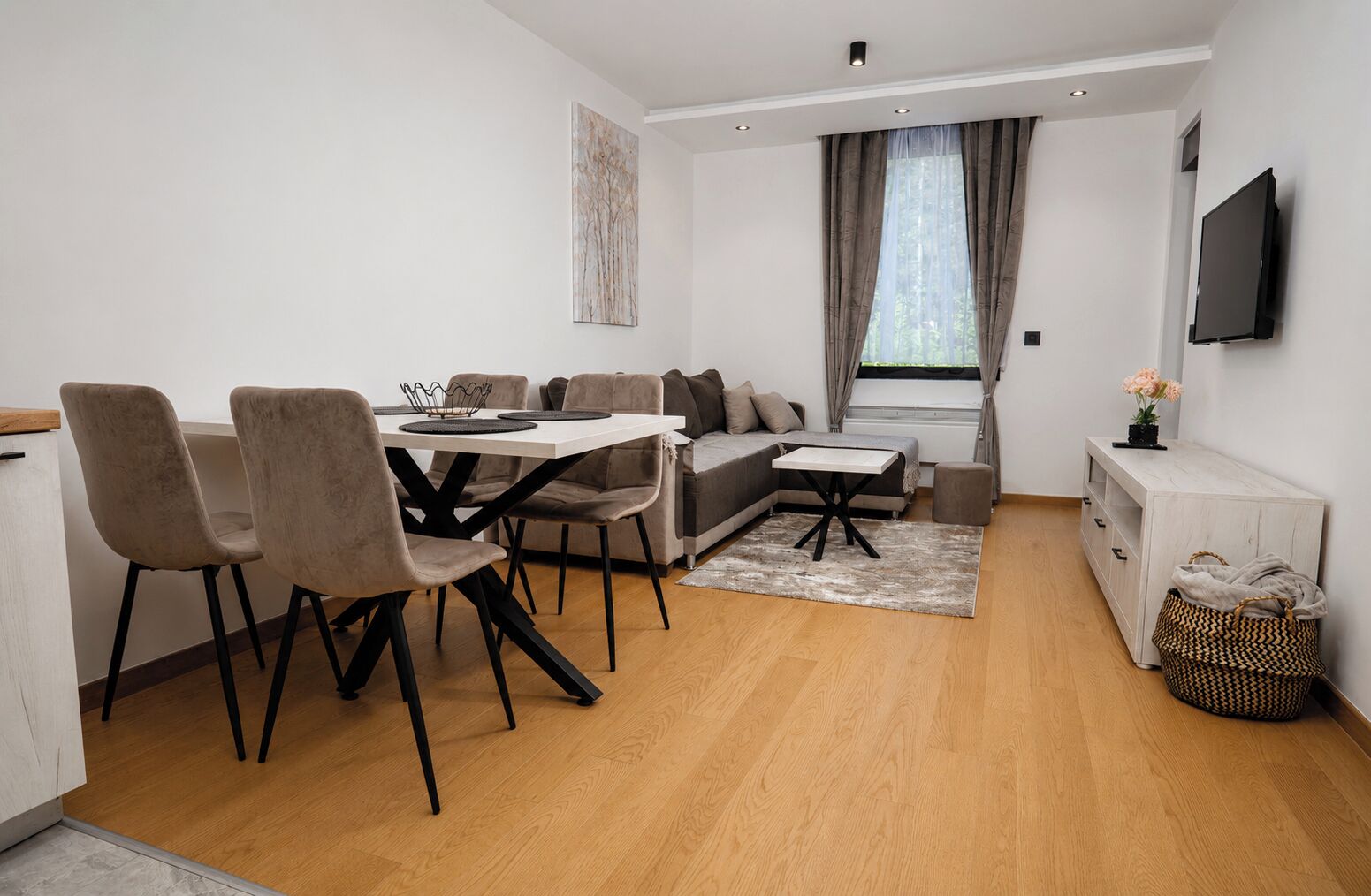 Appartement Standard, balcon, vue cour intérieure | Restauration