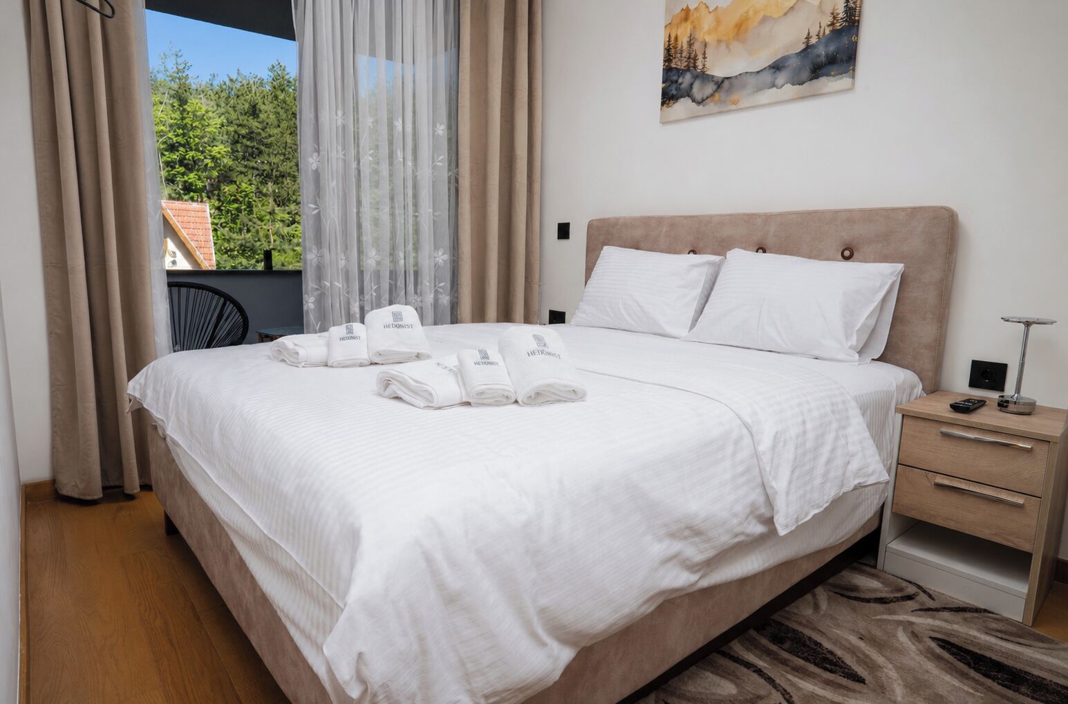 Standard Apartment, Balcony, Courtyard View | Iron/ironing board, free WiFi