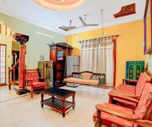 House | Reception - Collection O Murugan Temple Ooty (Ootacamund)