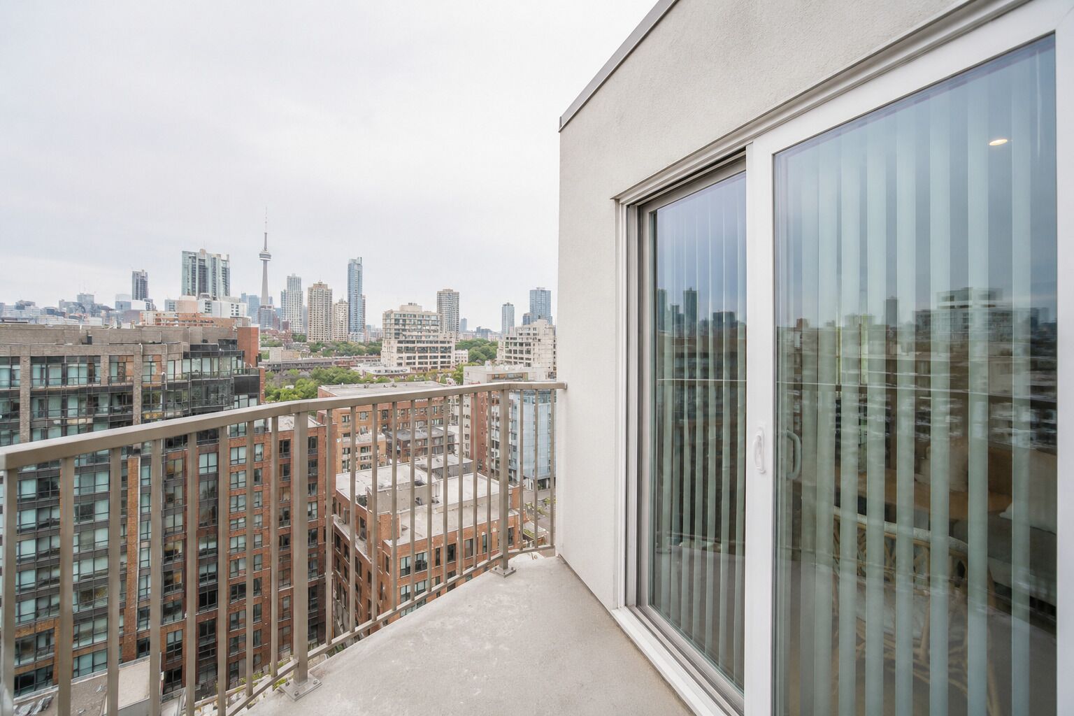Deluxe Condo | Property grounds