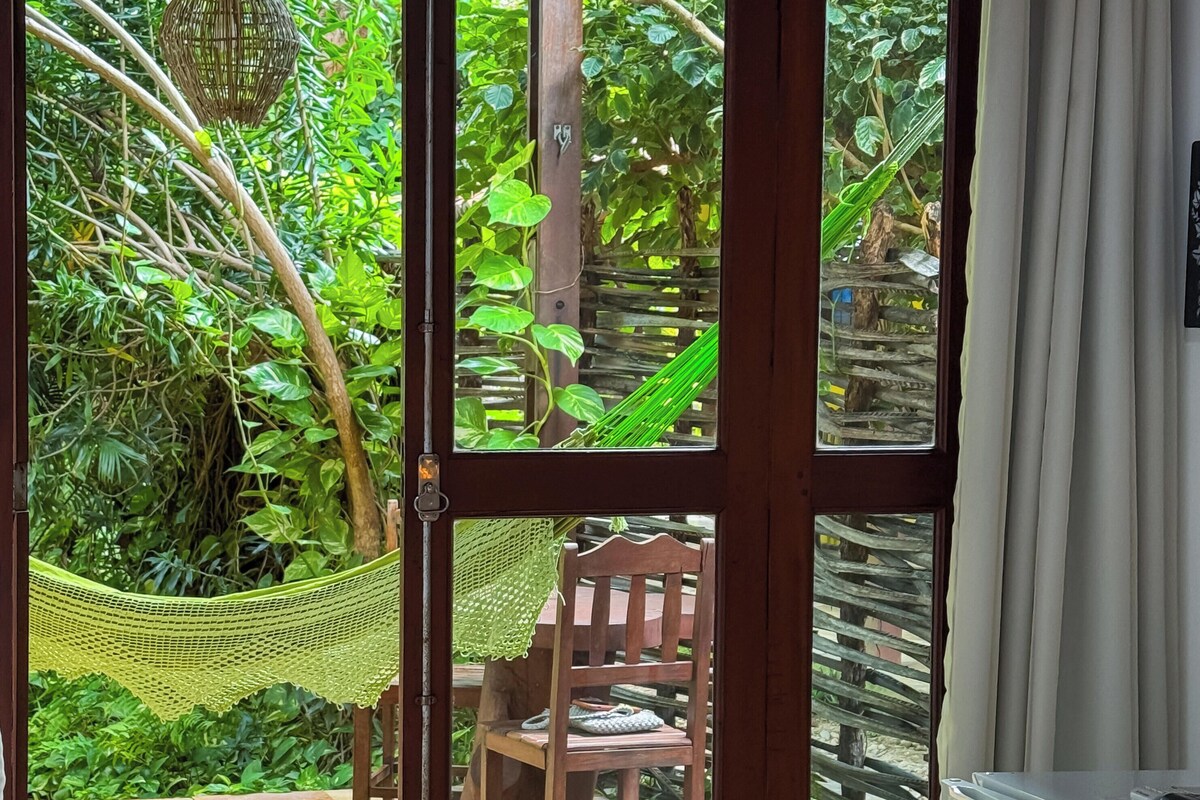 In-room safe, blackout curtains, free WiFi, bed sheets