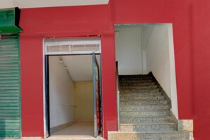 House | Reception - Premium Lakhi Guest House (Guwahati)