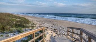 Relaxing Coastal Escape Steps from Beach with Private Patio
