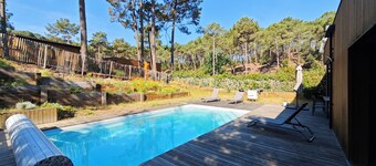 Between Lake and Ocean, in Carcans Maubuisson, upscale house sleeps 14