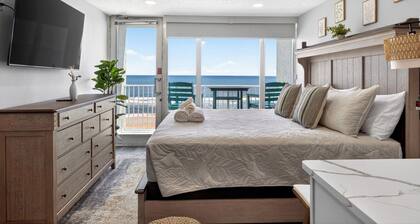 Newly Renovated Oceanfront Studio w/ Private Balcony & King Bed