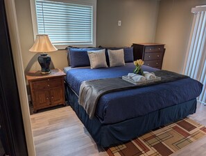 Ferros/tábuas de passar roupa, berço de viagem, Wi-Fi, roupa de cama