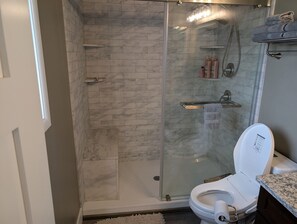Shower, hair dryer, bidet, towels - Modern 3BR, 2BTH | Hot Tub, Patio & Prime Location (Boise)
