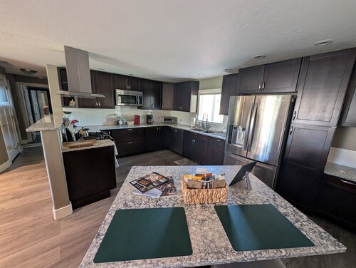 Modern 3BR, 2BTH | Hot Tub, Patio & Prime Location