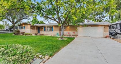 Renovated 3BR, 2BTH | Hot Tub!