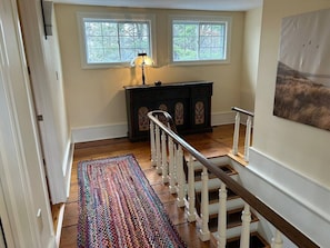 Interior - Close to Downtown Picton (Picton)