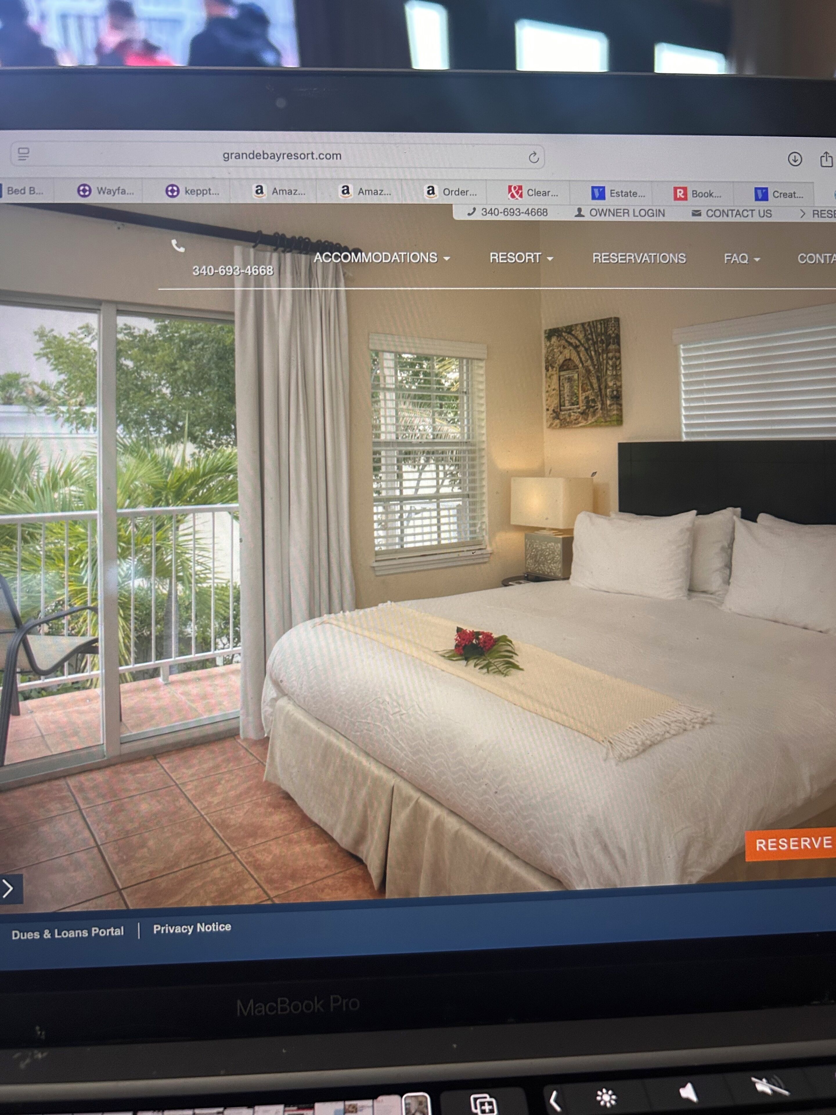 3 bedrooms, iron/ironing board, WiFi (free), bed sheets