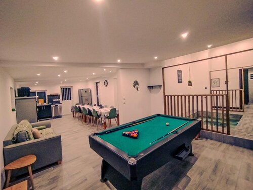 6 Bedroom Villa with Jacuzzi & Billiards - Saint-Joseph, Grand Coude, Reunion Island