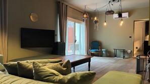 Living area - Vrbo Property (Montpellier)