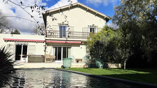 Pool - Vrbo Property (Montpellier)