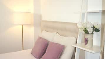 Basic Double Room, City View | Wi-fi percuma, cadar katil