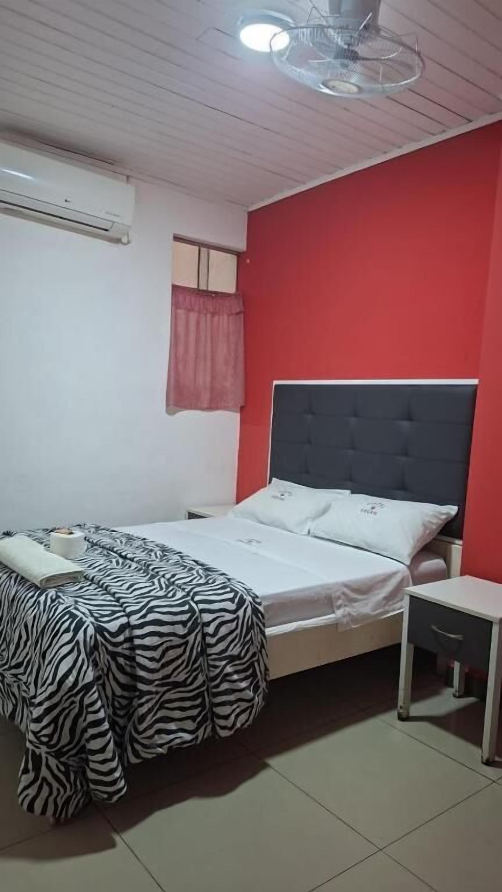 Classic Single Room | Desk, free WiFi