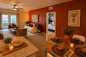 Interior - Near Amelia Island. KingBed. Pool. Pickle Ball Gym (Yulee)