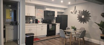 Cozy 1-bedroom studio few Blocks from TWU