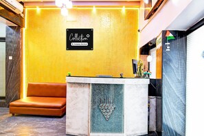House | Reception - Saver Single Hotel New Diamond (Kolkata)