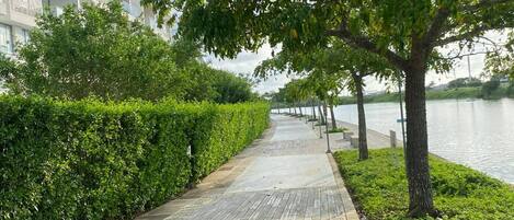Apartment, 2 Bedrooms, Accessible, Balcony | Property grounds
