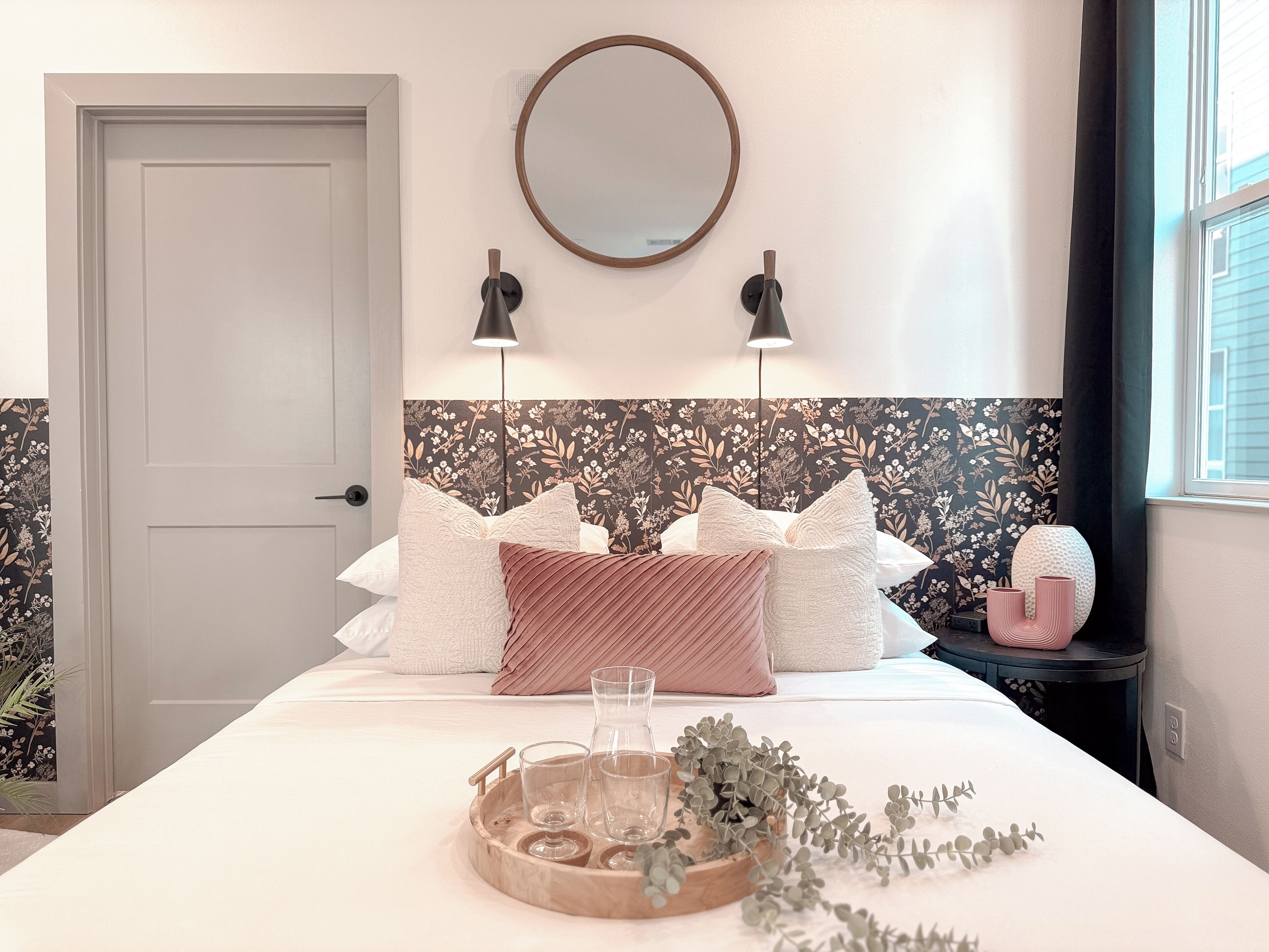 1 bedroom, iron/ironing board, Internet, bed sheets