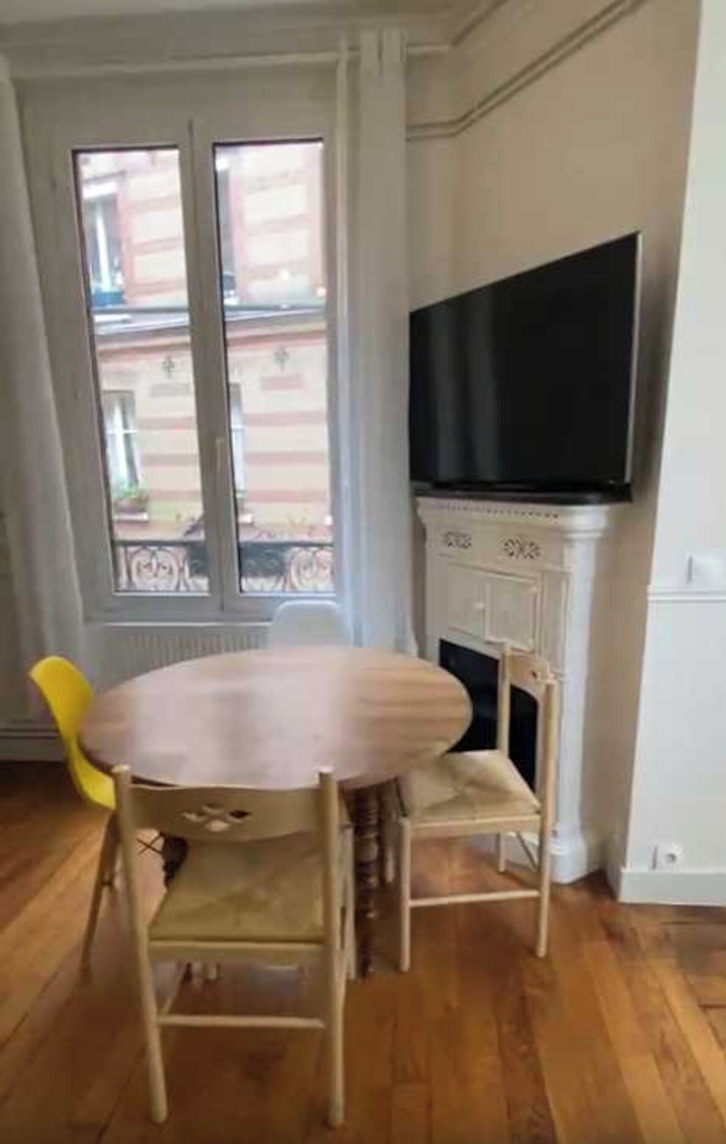 Apartment | Dining