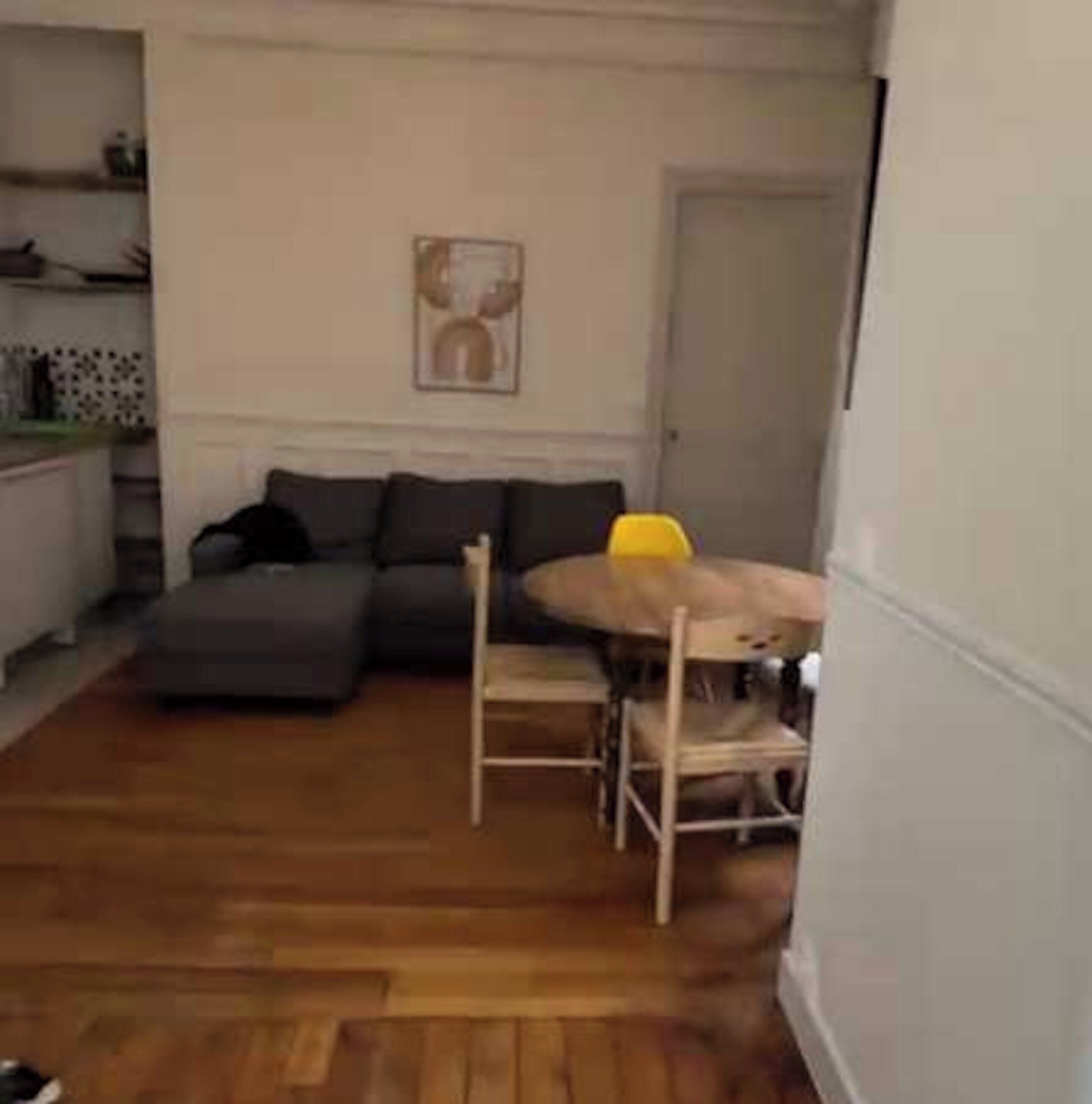 Apartment | Living area | Fireplace