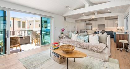 Charming townhome in Manhattan Beach near the sand