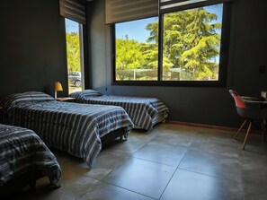 Iron/ironing board, WiFi, bed sheets - Lodge House, with full view of the lake and mountains. (Villa Carlos Paz)