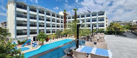 Seasonal outdoor pool
