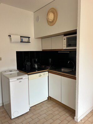 Private kitchen - Apartment in the heart of Sainte-Maxime (Sainte-Maxime)