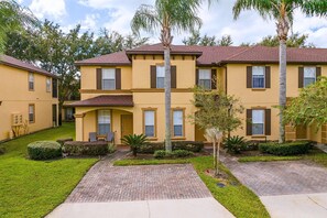 Villa (4 Bedrooms) | Interior - Spacious Family Home Near Disney With Parking (Davenport)