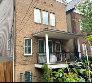 Exterior - 1 Bedroom in Tremont, minutes from downtown! (Cleveland)