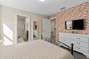 Bed - 8BR Villa with Pool, Spa, Theater & Game Room (champions gate)