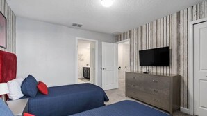 Room - 8BR Villa with Pool, Spa, Theater & Game Room (champions gate)
