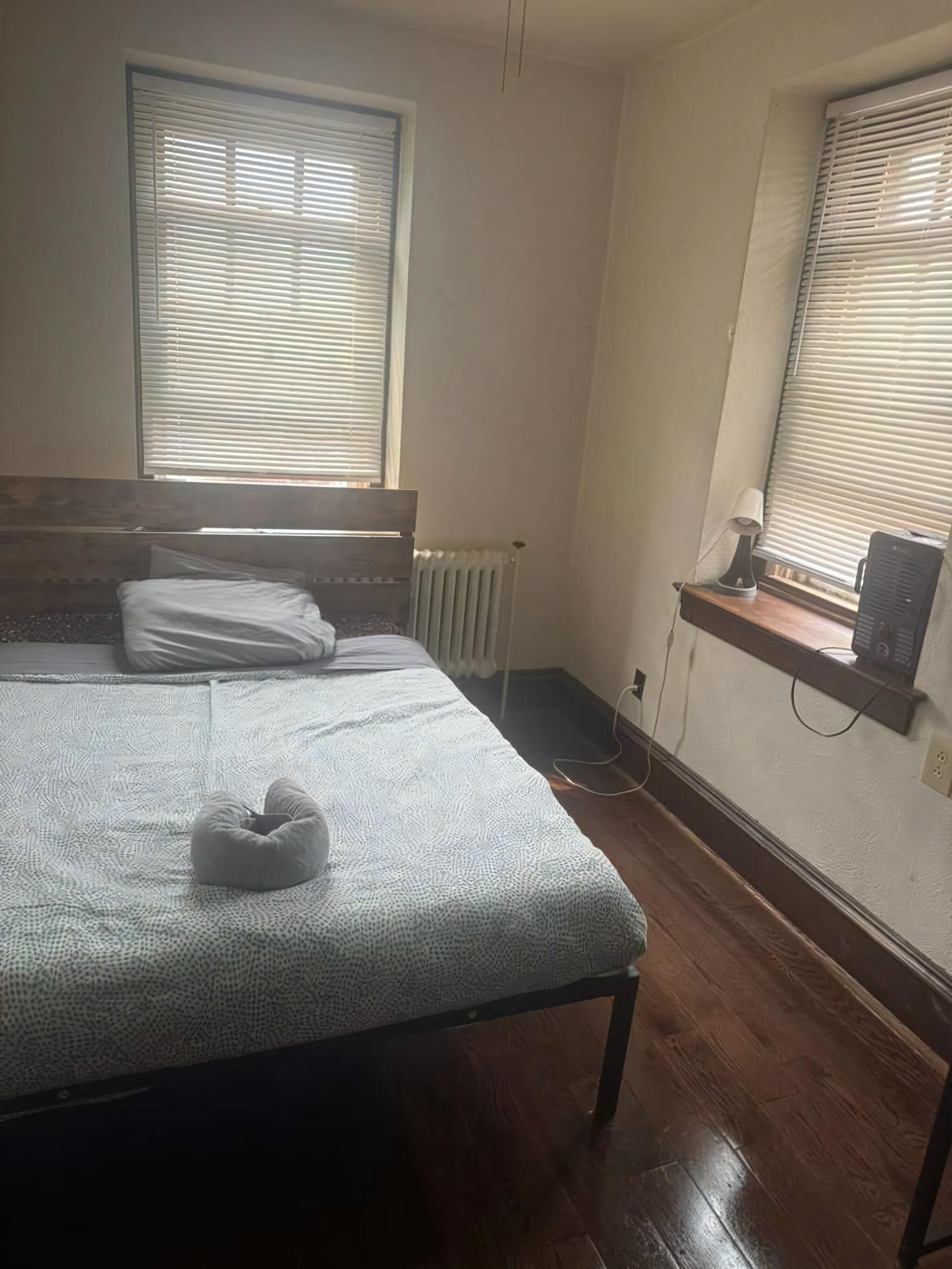 Desk, laptop workspace, free WiFi