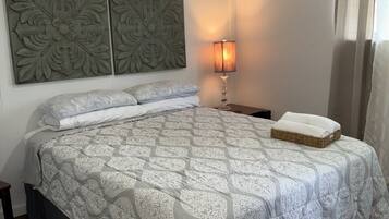 1 bedroom, internet, bed sheets