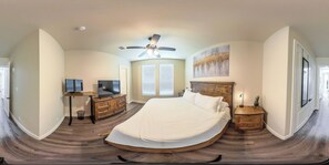 6 bedrooms, desk, iron/ironing board, travel crib - Texas Pool Oasis, Luxury Amenities. Outdoor living. Fun for all. Dog friendly (Highland Village)